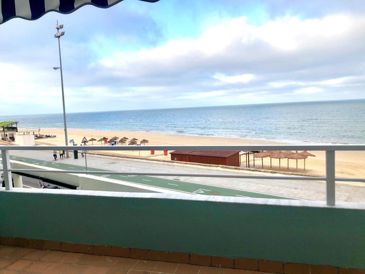 קדיז Gatu Premium Villa Isabel Terraza,Parking,1ºlinea Playa,Wifi,Vista Al Mar , Preferente Mayores De 25 Anos Y Familias מראה חיצוני תמונה